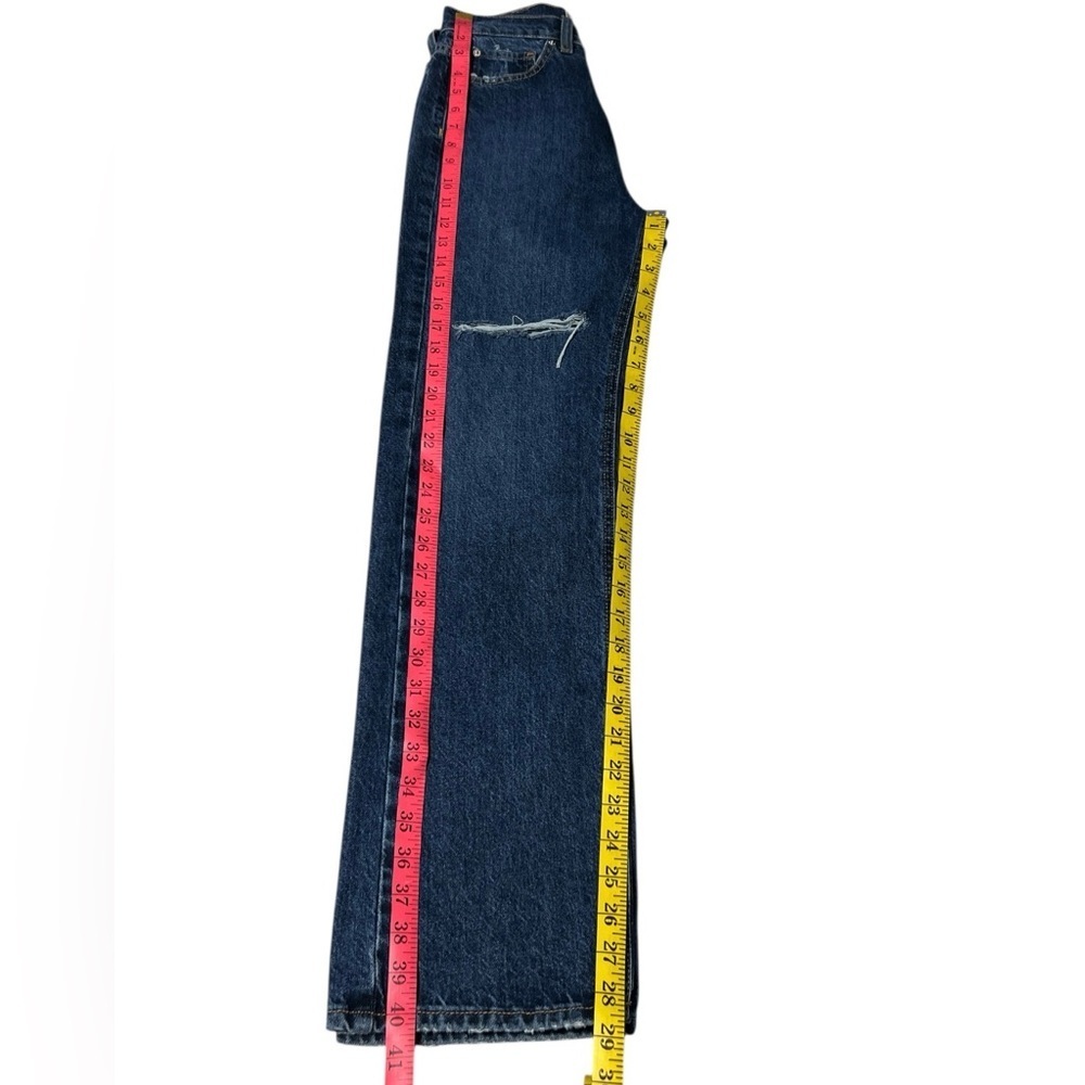 š Urban Outfitters BDG High Waisted Distressed Cowboy Jeans - Picture 10 of 11